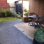 Studio avec jardin et stationnement gratuit à Rouen